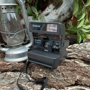 Vintage Polaroid 600 OneStep CloseUp